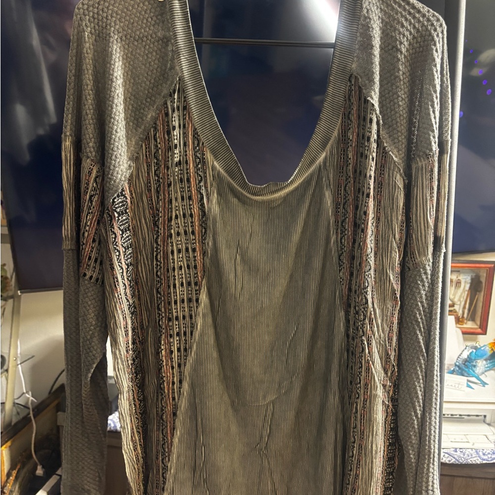 POL Silver Ribbed Long Sleeve Top